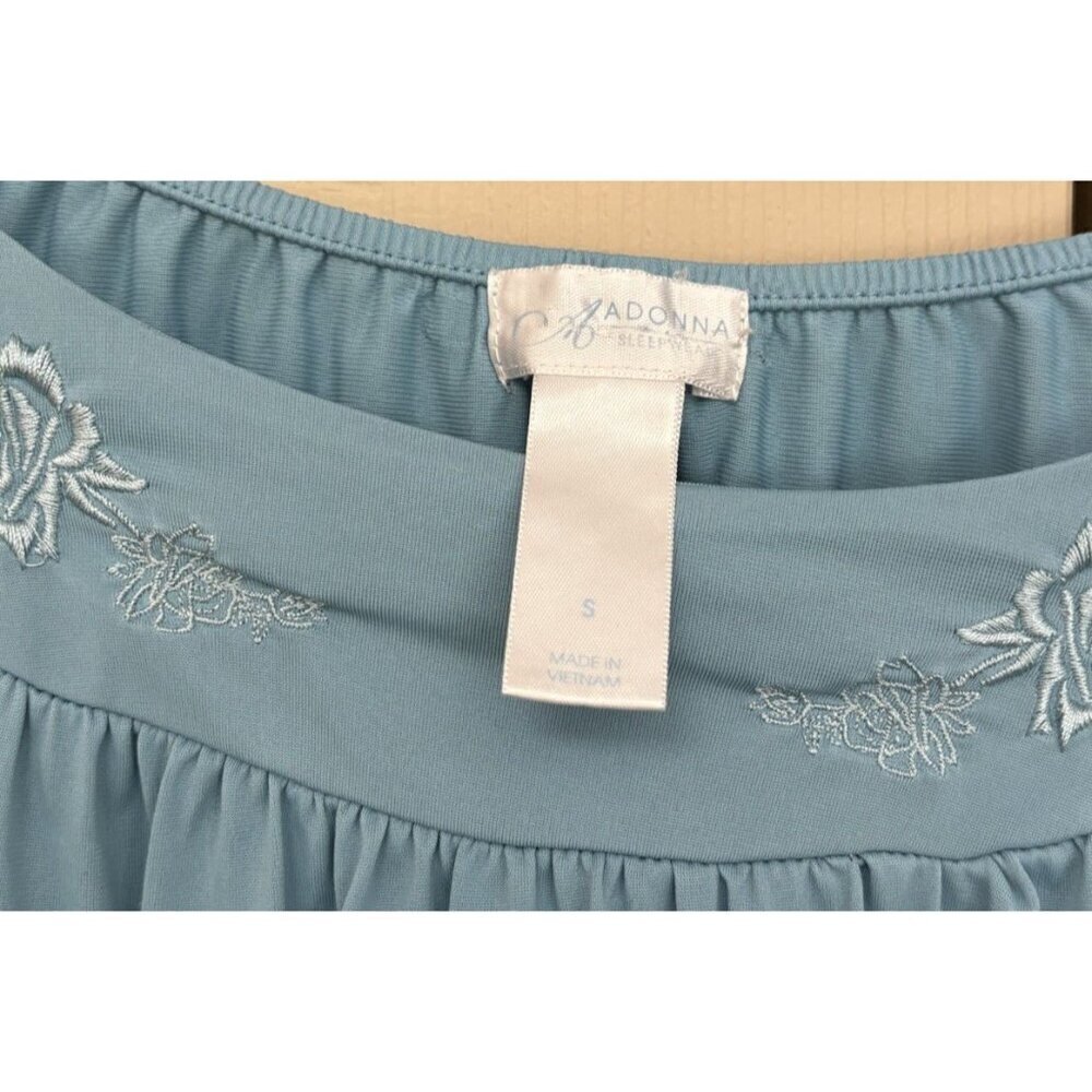 ADONNA Vintage 90s Embroidered Nylon Short Sleeve Night Gown Women’s small - Picture 3 of 3